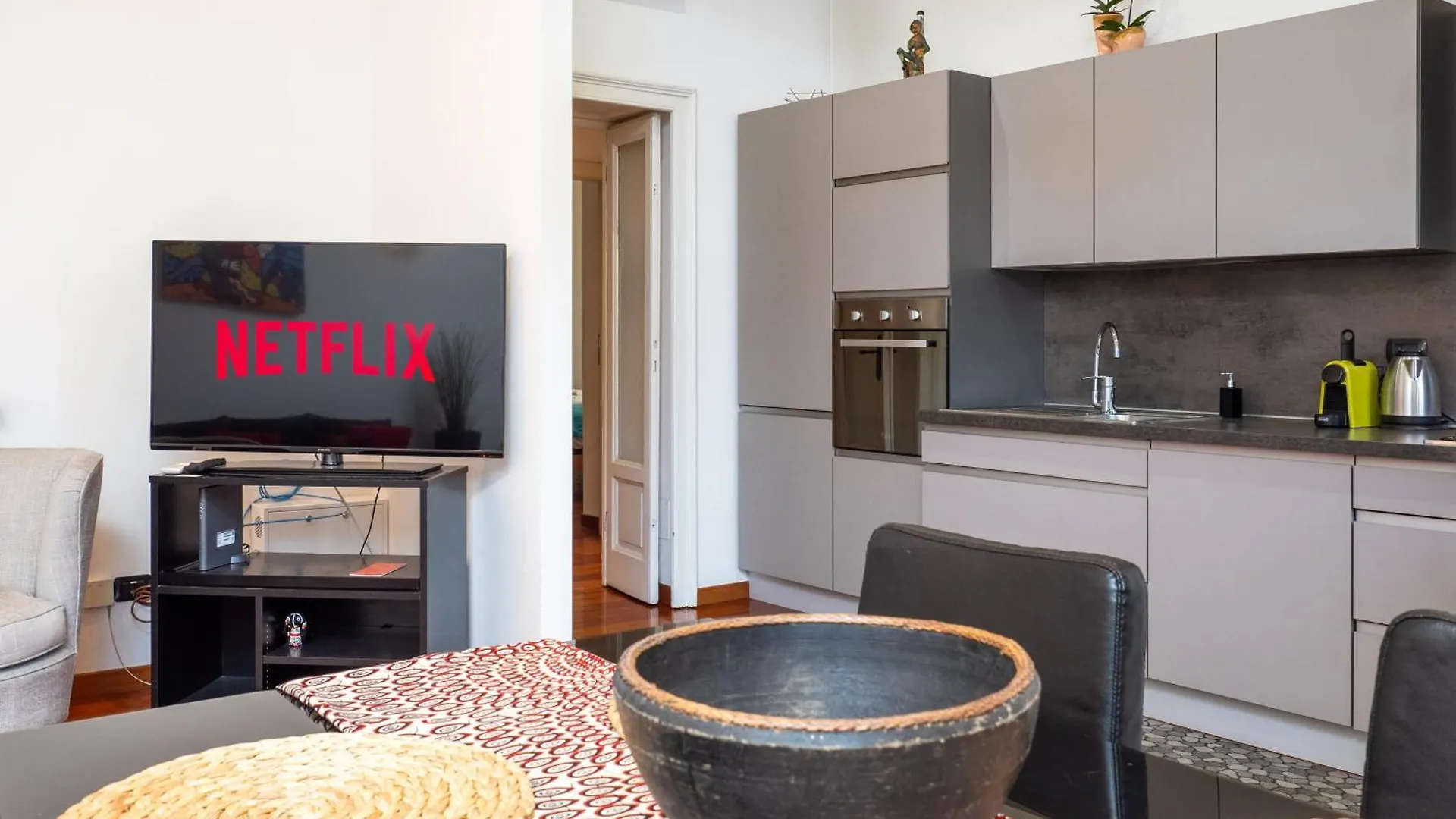 Apartment Luxury Residence In The Most Iconic Avenue Of Milan