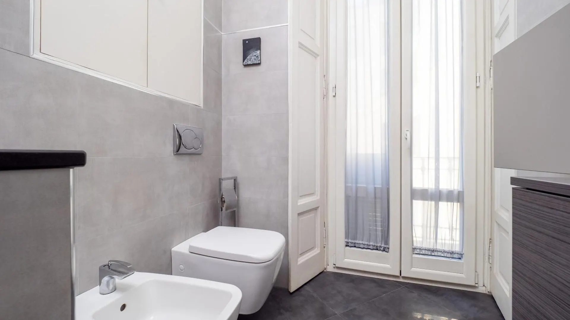 Luxury Residence In The Most Iconic Avenue Of Milan Italy