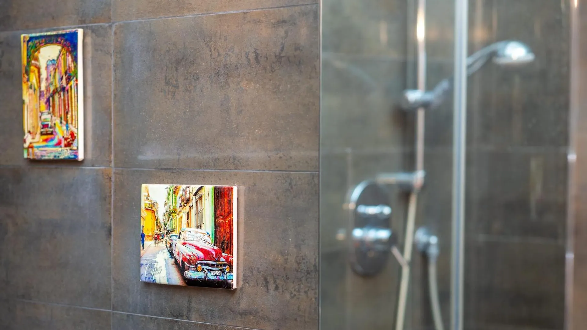 Luxury Residence In The Most Iconic Avenue Of Milan 0*,
